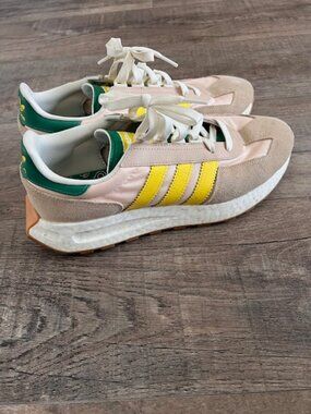 Adidas Cream/Yellow/Green Sneakers – Men’s Size 10.5